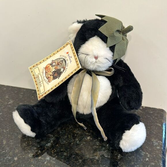 Halloween  SPUNKIN Black & White Cat Plush Bunnies By the Bay 2020 NEW Stuffed - Picture 1 of 9